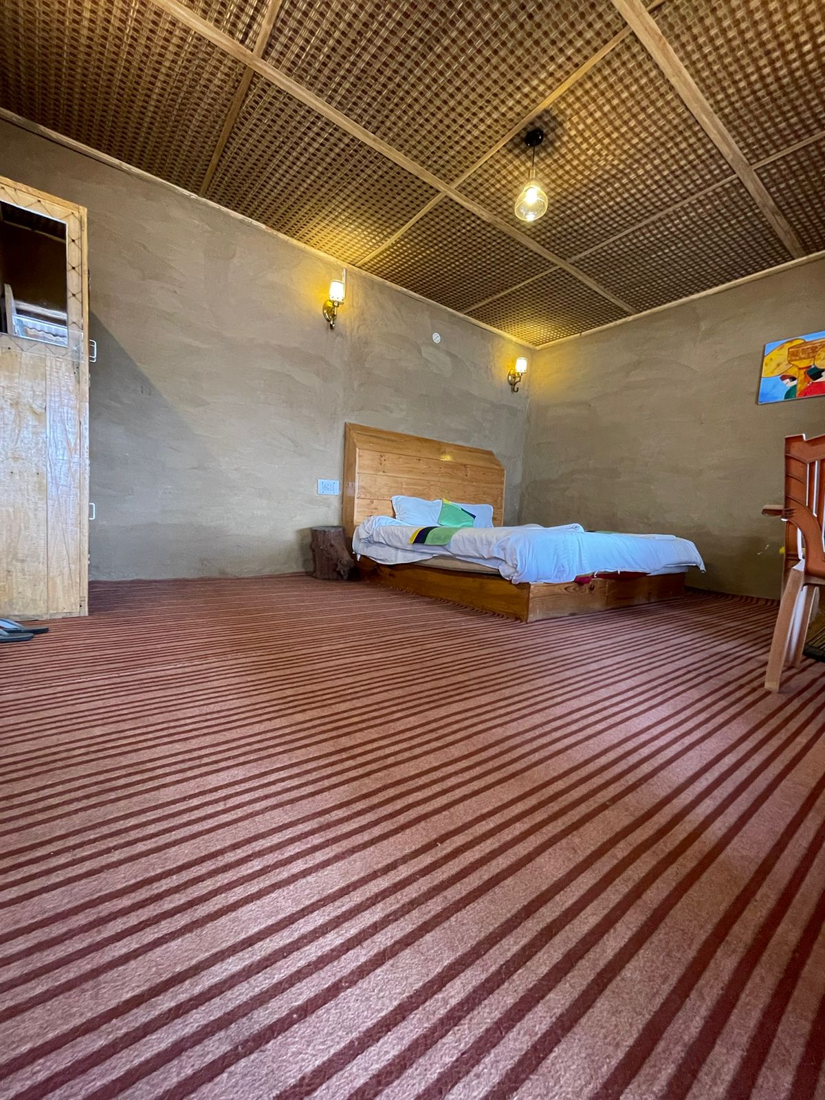Mud House (302)